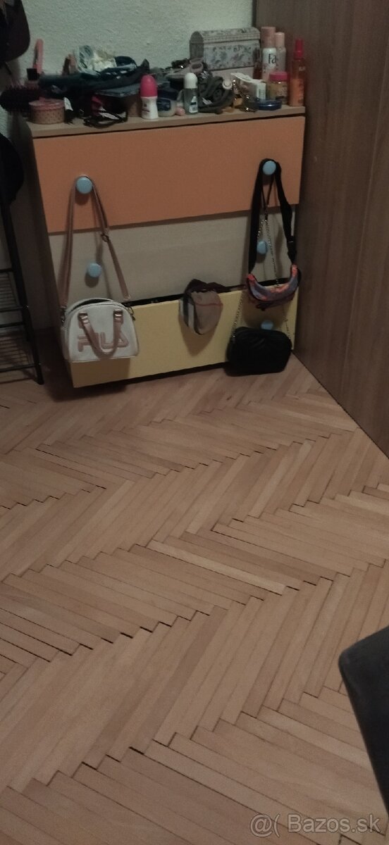 Zostava postele ,stolík do detskej izby - 5