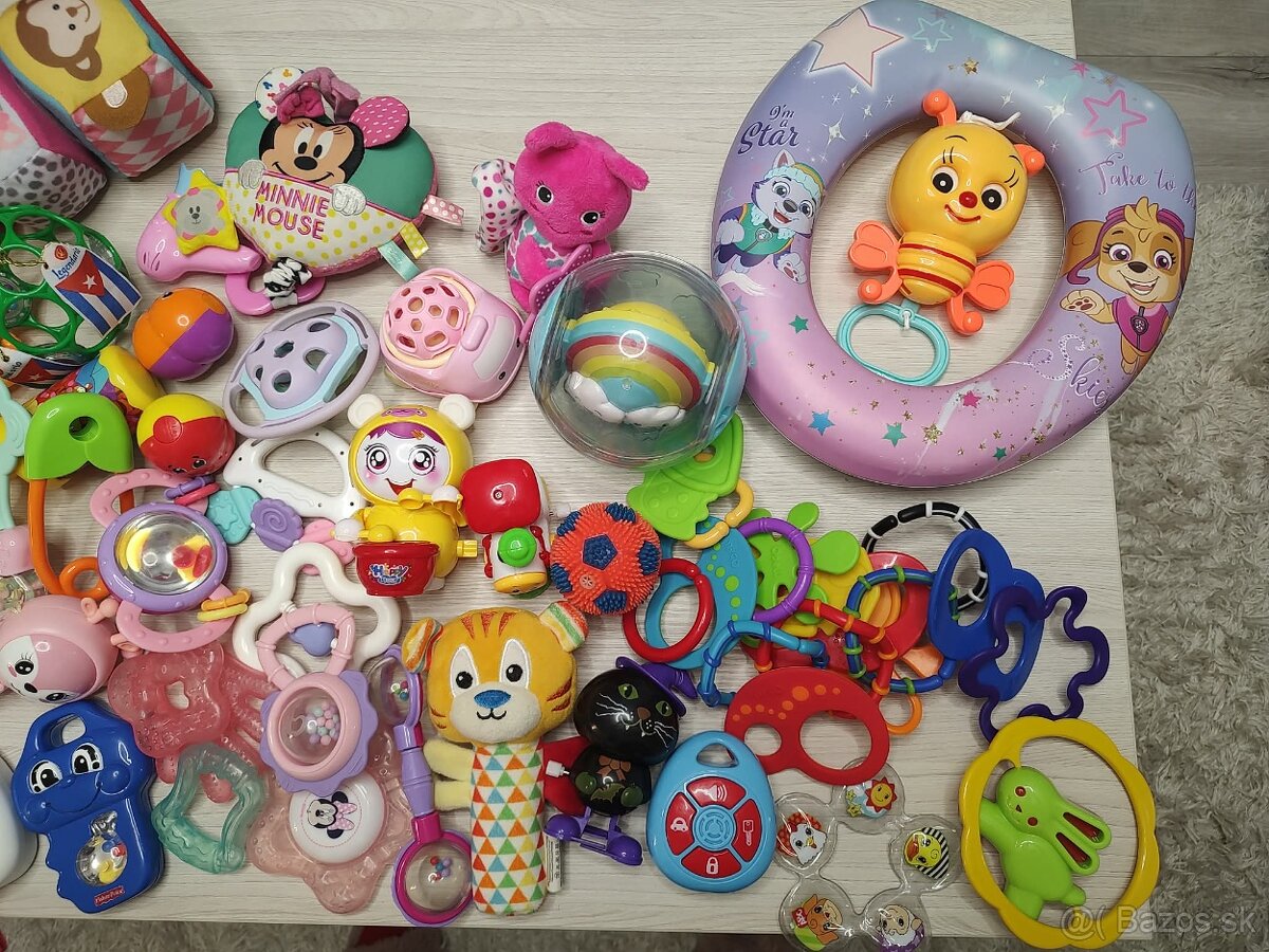 Balík hračiek od narodenia - 5