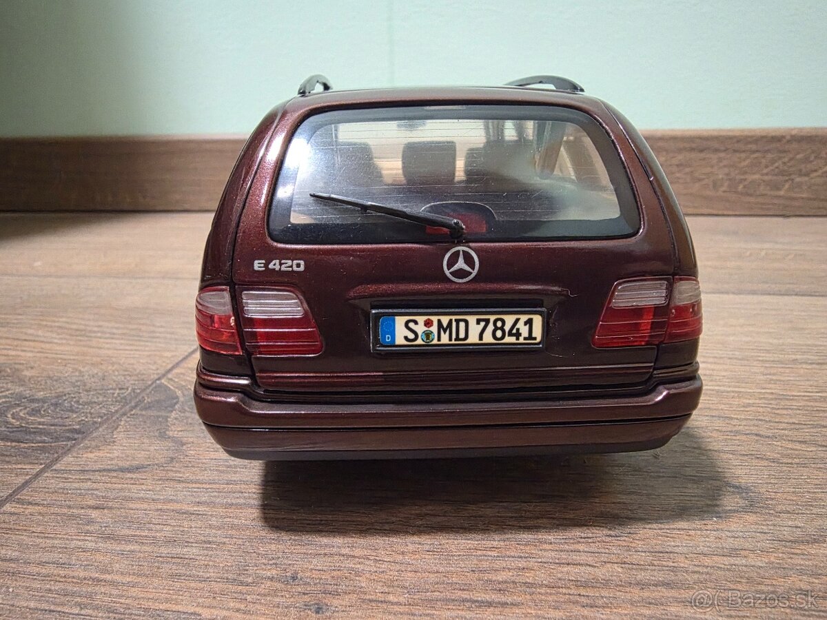 Mercedes Benz E320 S210 E-Klasse Model 1:18 - 5