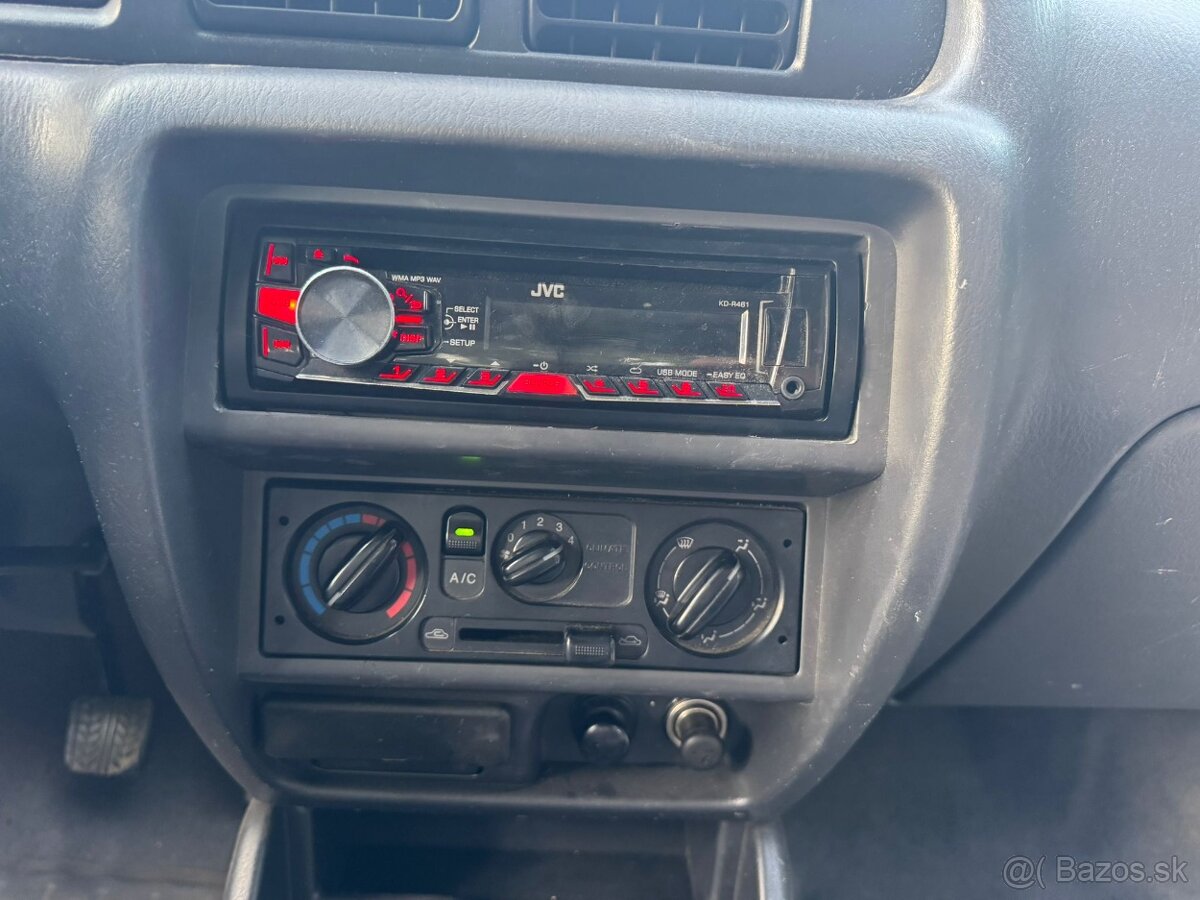 MAZDA B2500 2,5 TD 80KW 4X4 KLÍMA ŤAŽNÉ