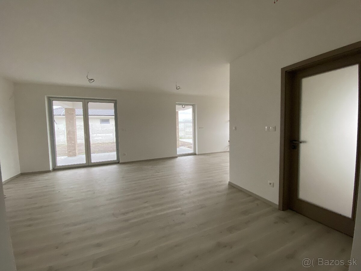 Moderný rodinný dom s možnosťou vlastného prispôsobenia - 5