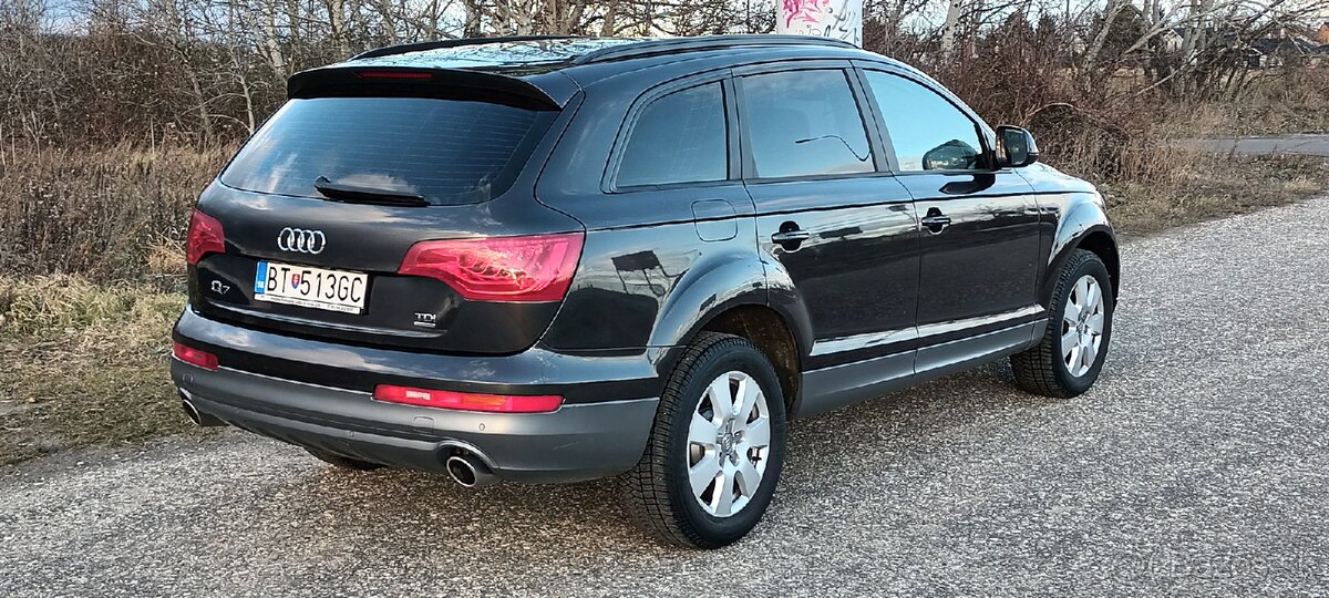 Audi Q7 3.0 TDi AT8 - 5