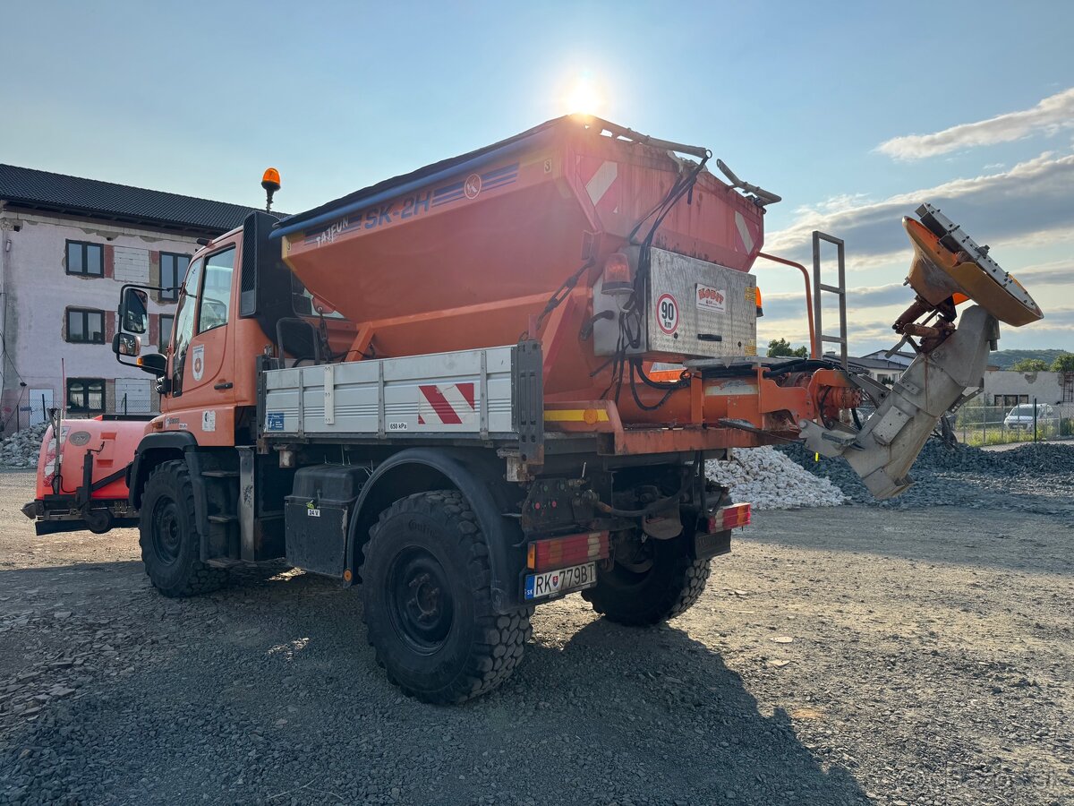 UNIMOG U300 sklapač 4x4 + zimná výbava
