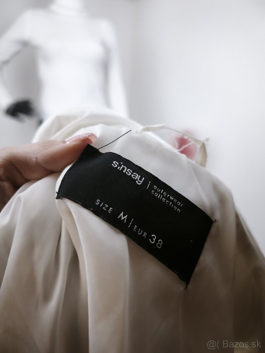 Dámska biela bunda sinsay - 5
