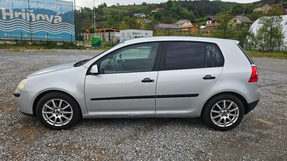 Na predaj Volkswagen Golf 5 - 5
