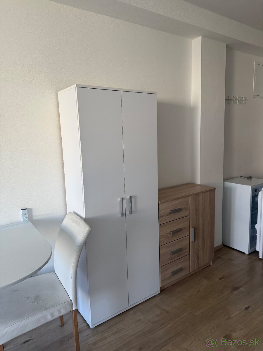 1-izbový BYT s BALKÓNOM a PIVNICOU – CENTRUM NITRY - 5