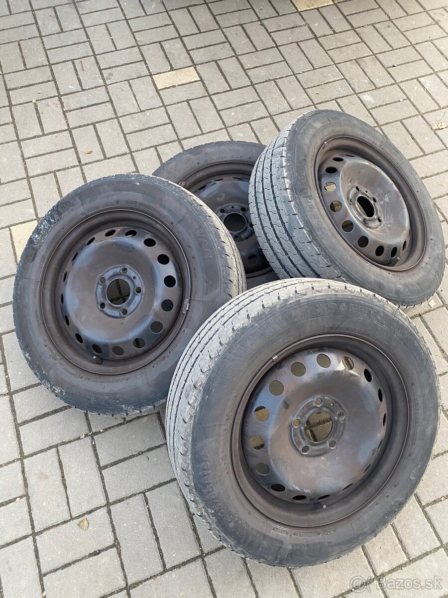 Plechové disky s pneu R16 rozteč dier 112, 205/65 R16-C - 5