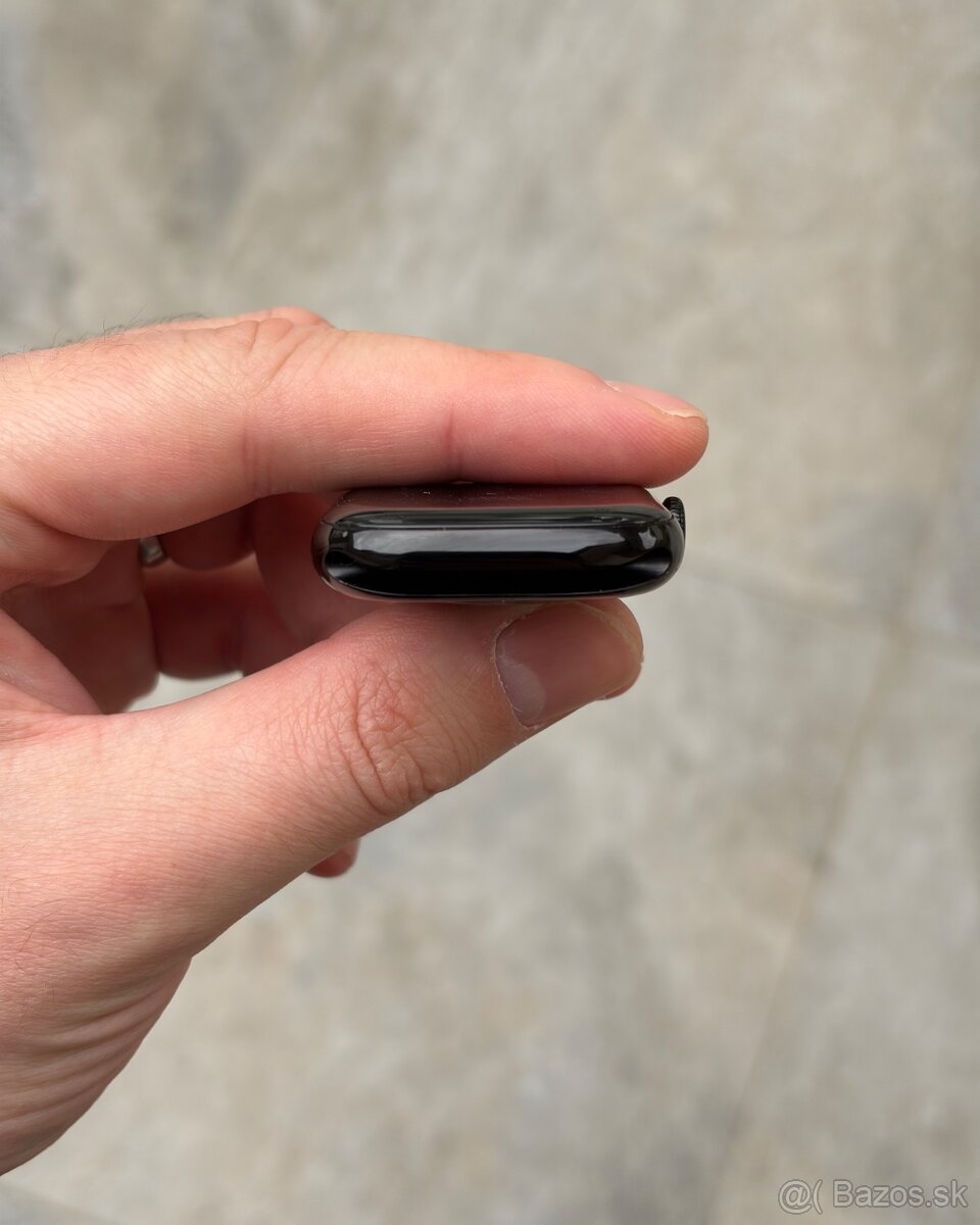 Apple Watch Series 10 46 mm Jet Black + extra náramok zdarma - 5