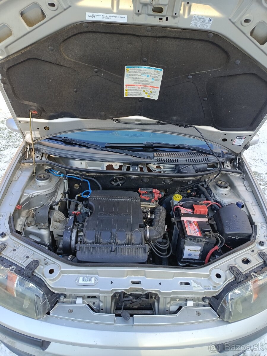 Fiat Punto 1.2 16V HLX - 5