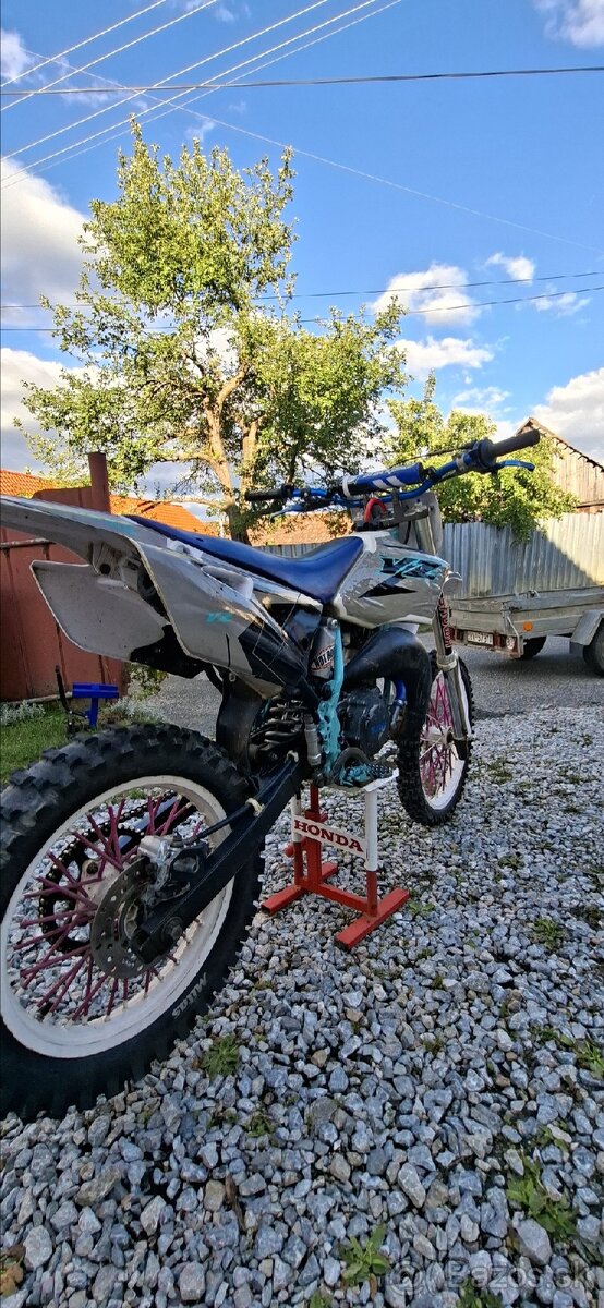 Yamaha yz 85
