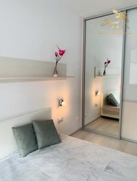 Slnečný 2 izbový byt s terasou v PRESTÍŽNEJ lokalite - 5