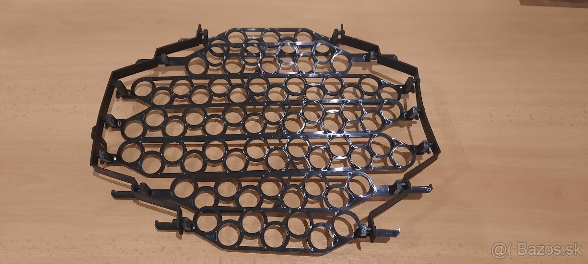 Otočný rošt na prepeličie vajcia pre liahne CLEO - 5