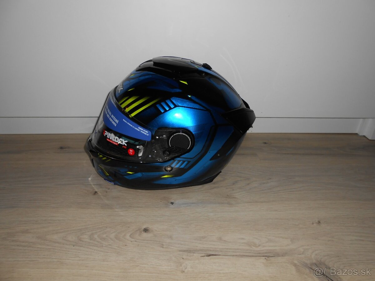 Predam krasnu novu moto prilbu znacky SHARK SPARTAN GT REPLI - 5
