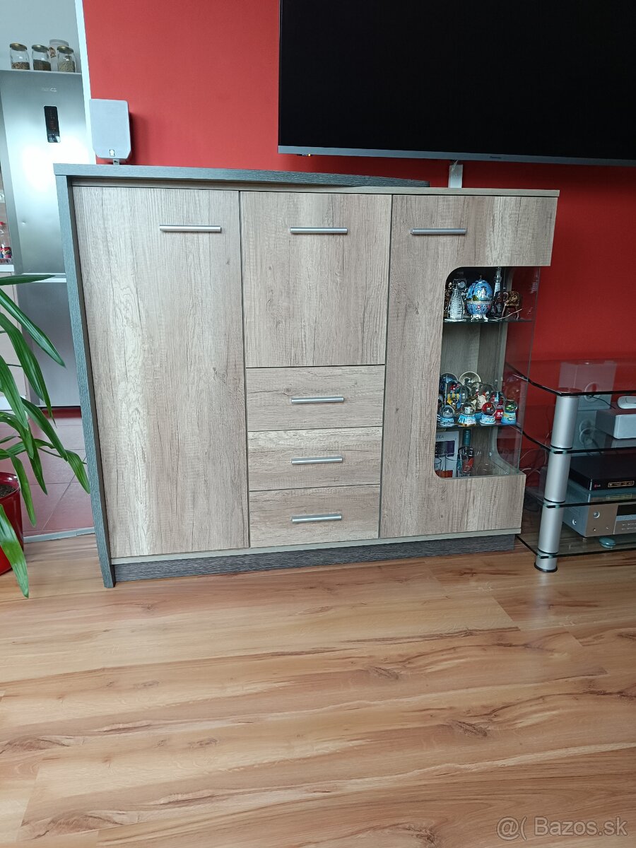 Predám konferenčný stolík, komodu a audio stolík, samostatne - 5