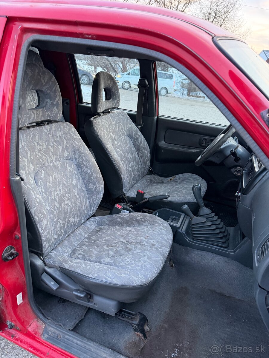 Mitsubushi L200 - 5