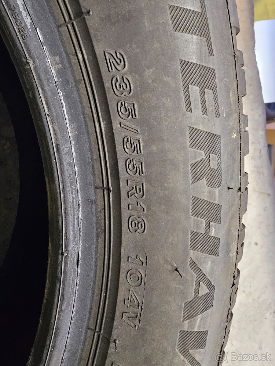 235/55R18 - 5