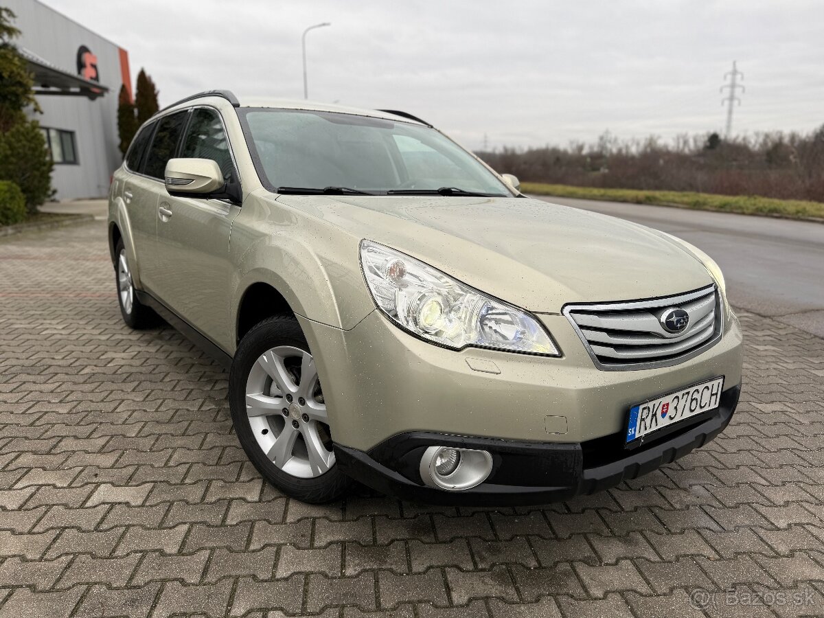 Subaru outback BR benzín 2,5 2010 4x4 - 5