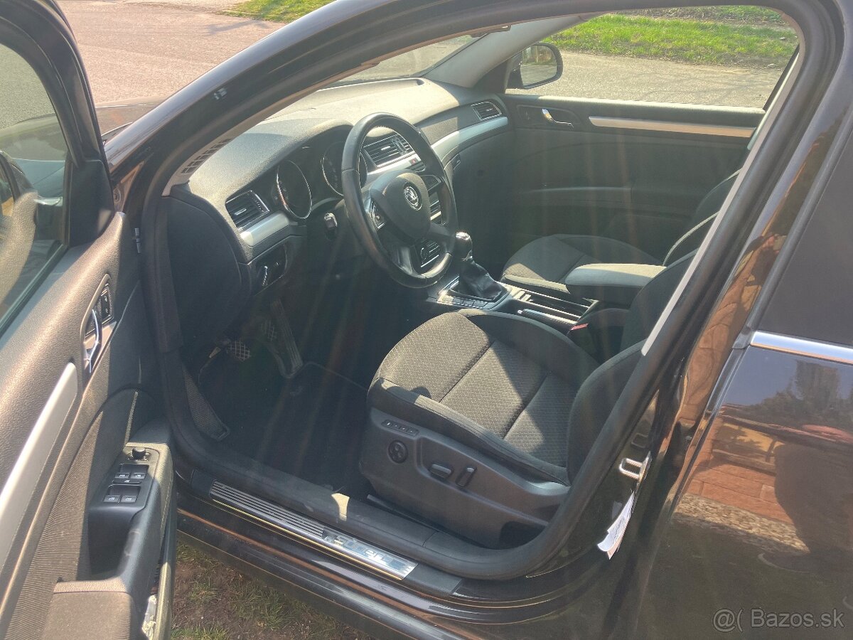 Škoda Superb 2 facelift 2.0TDi 103 kW combi - 5