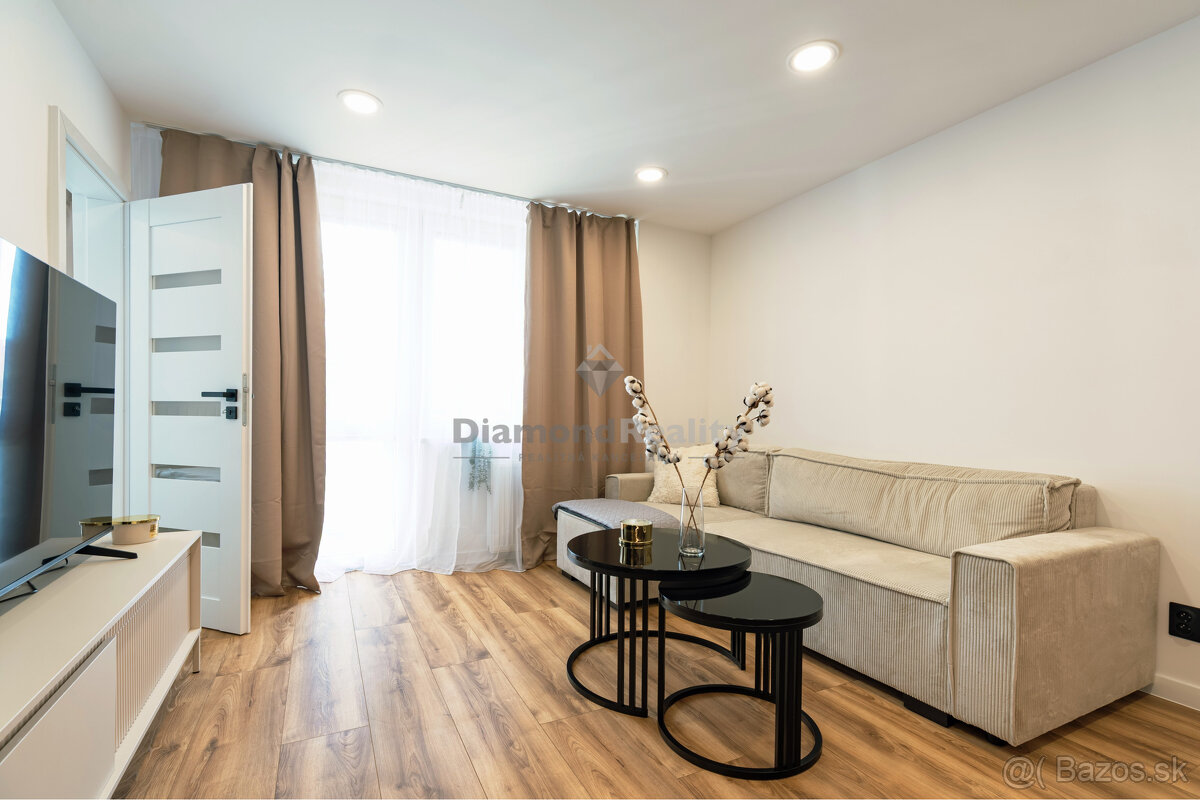 PRENAJATÝ - Na prenájom menší 2 izbový byt na ulici Palkovič - 5