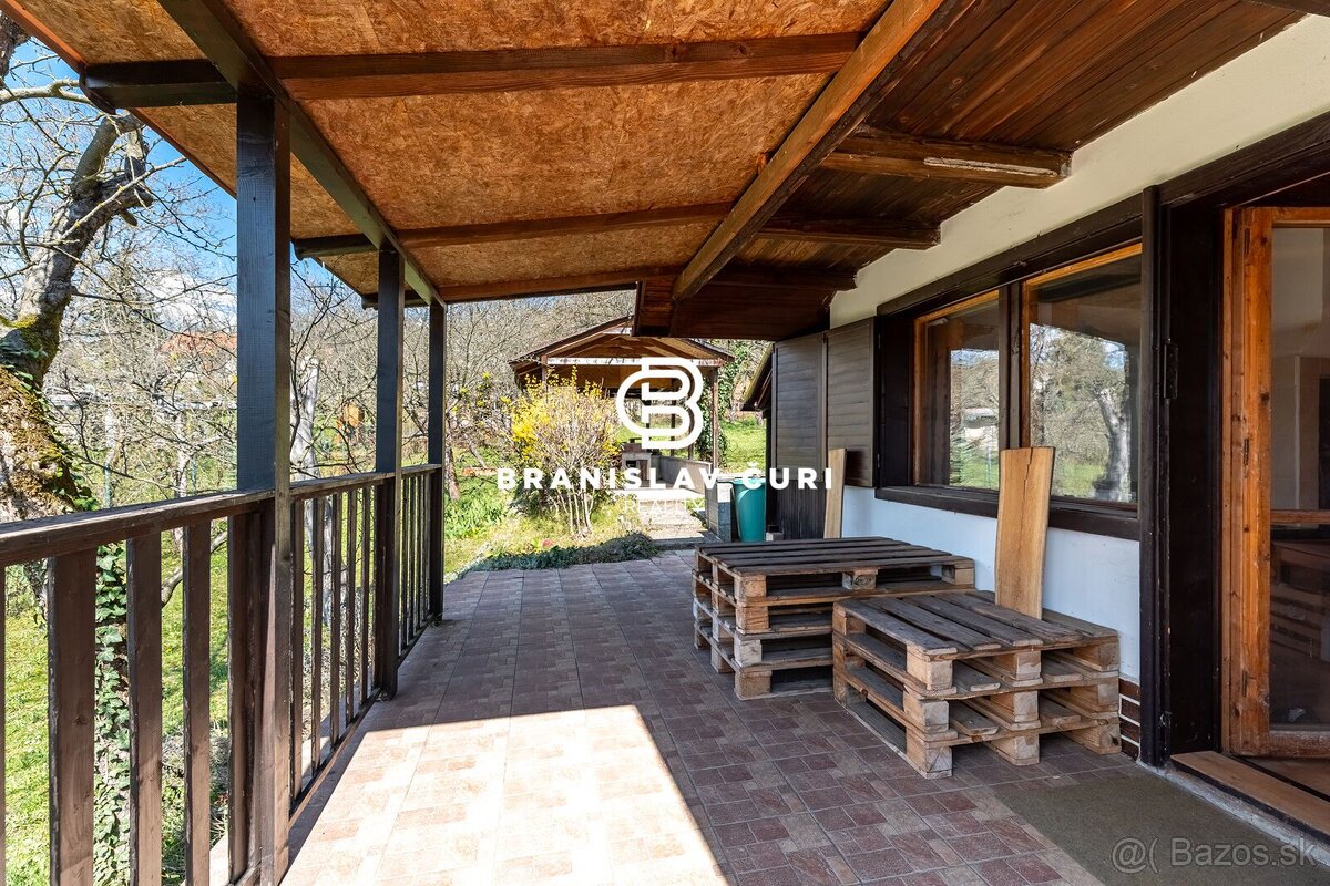 NA PREDAJ CHATA S VEĽKÝM POZEMKOM - KAVEČANY - 5
