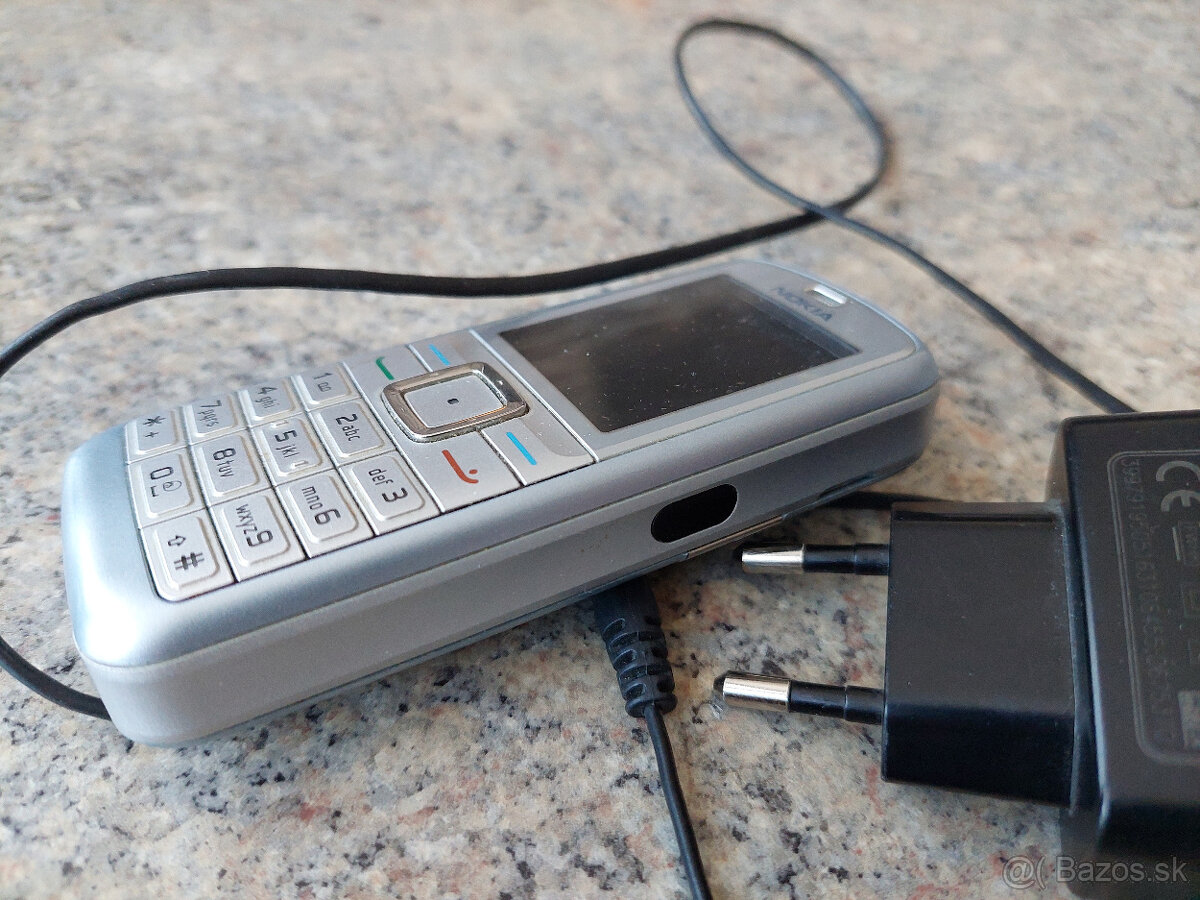 Nokia 6070 v perfektnom stave - 5