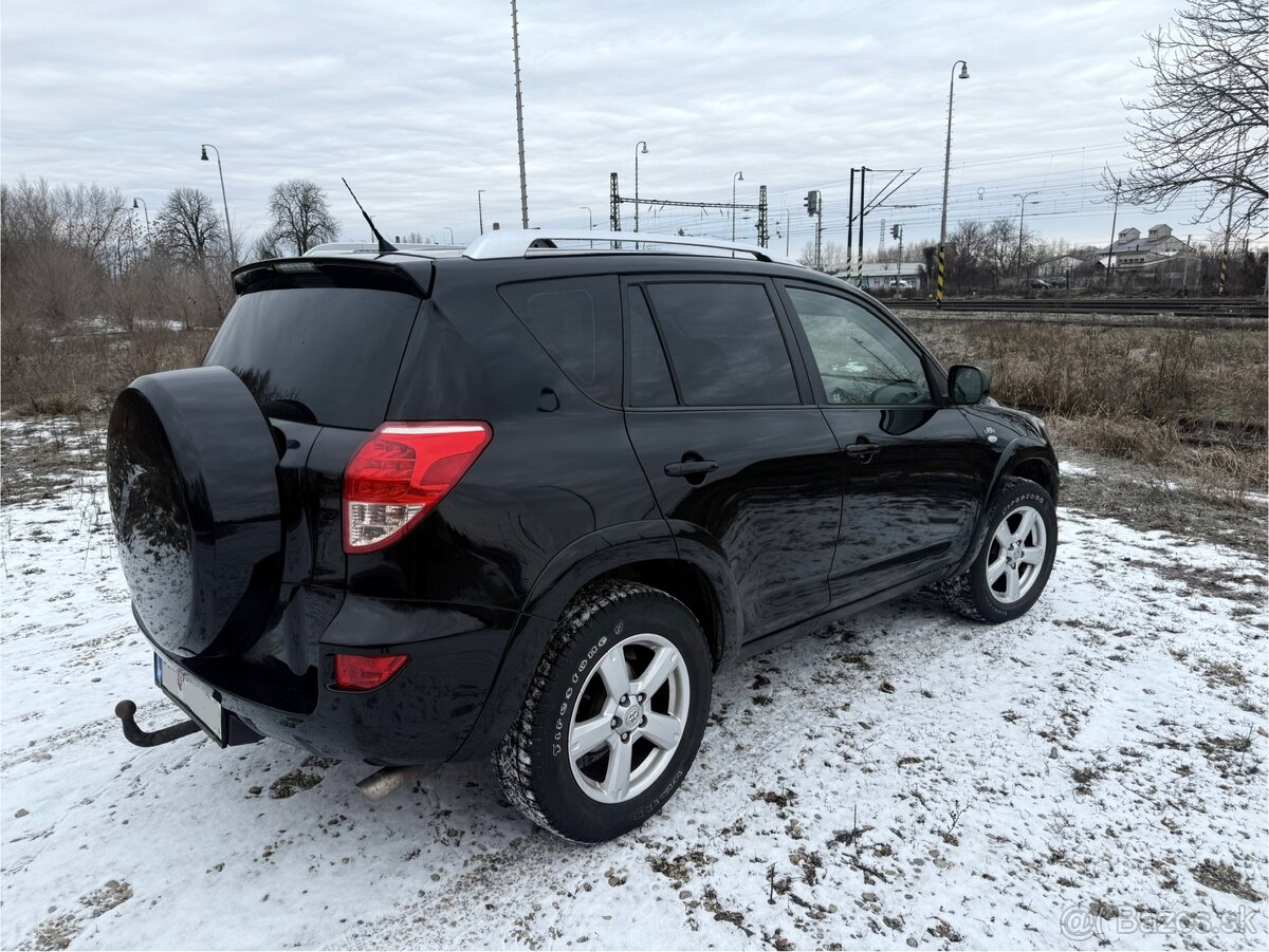 Toyota Rav4 2.2 D-CAT - 5