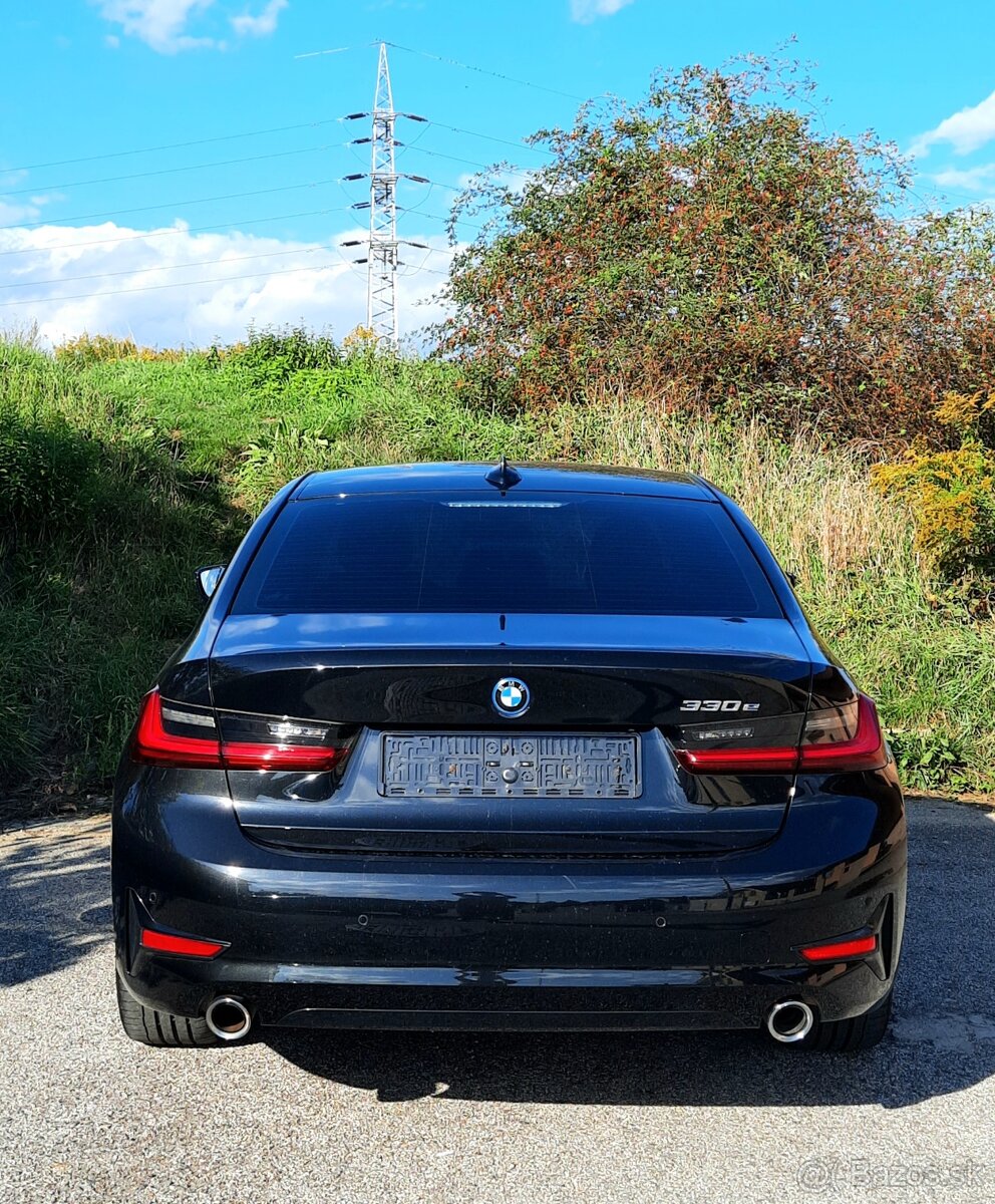 Predám BMW Rad 3 330e PHEV A/T - 5
