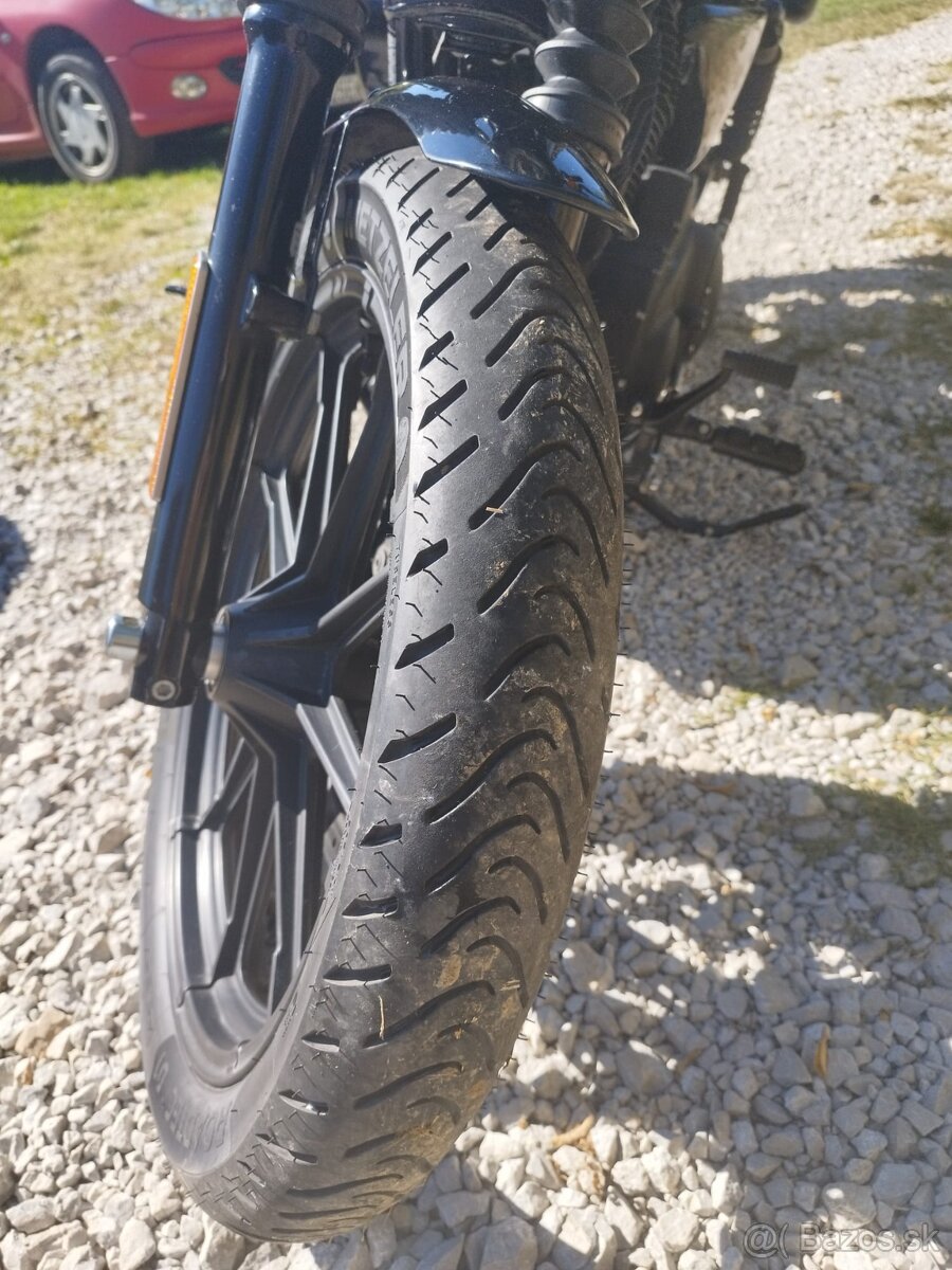 Harley Davidson Sporster XL 1200 Iron - 5