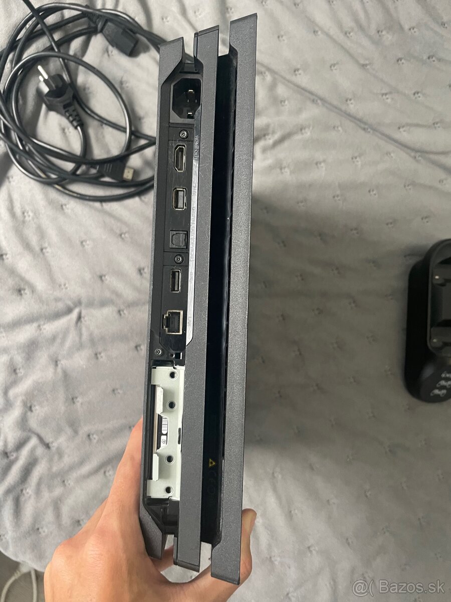 Predám PS4 Pro 1TB – možnosť aj s účtom výmena za Steam Deck - 5