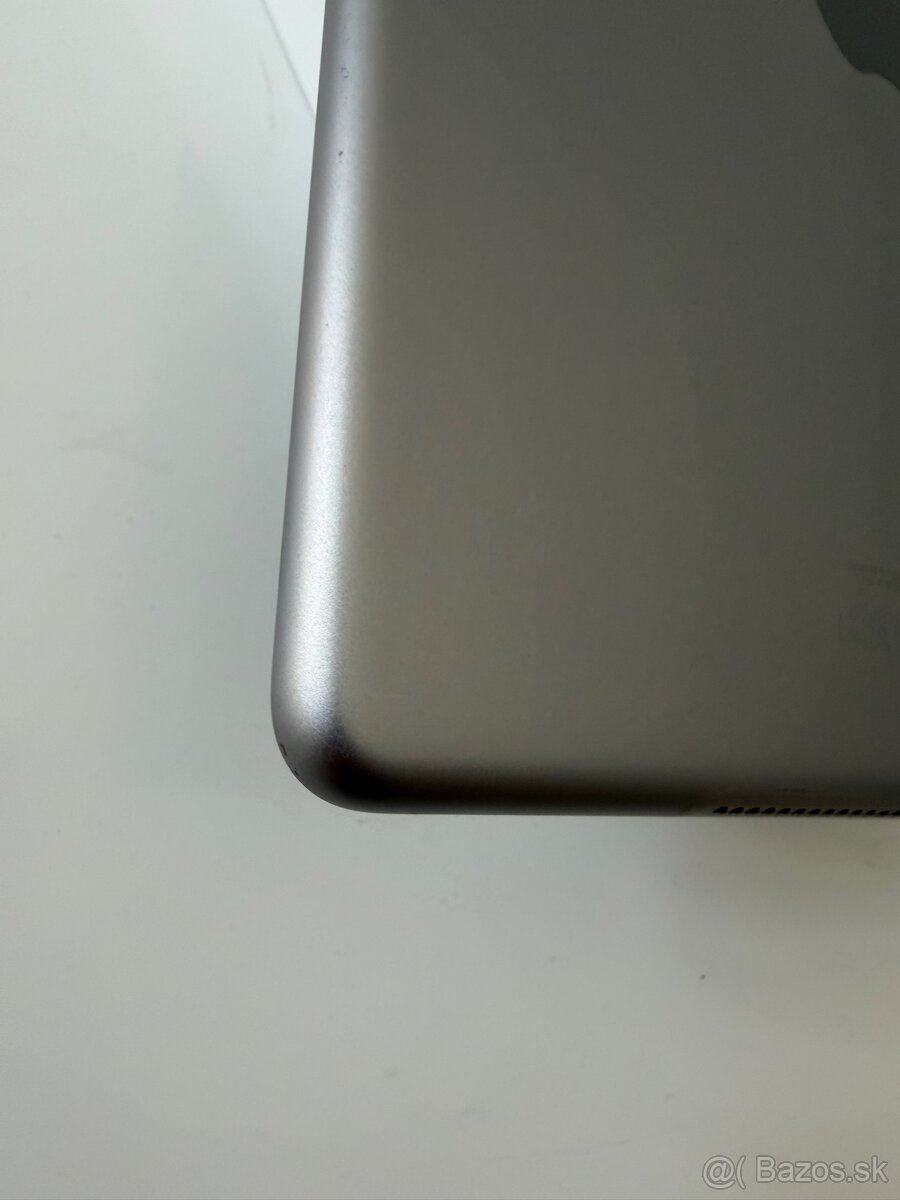 iPad 5th GEN - 5