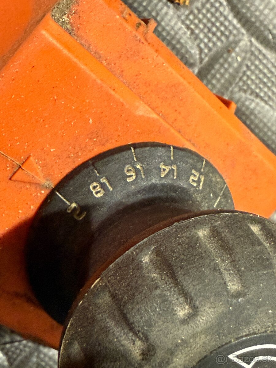 Black+Decker Elektrický hoblík KW750 - 5