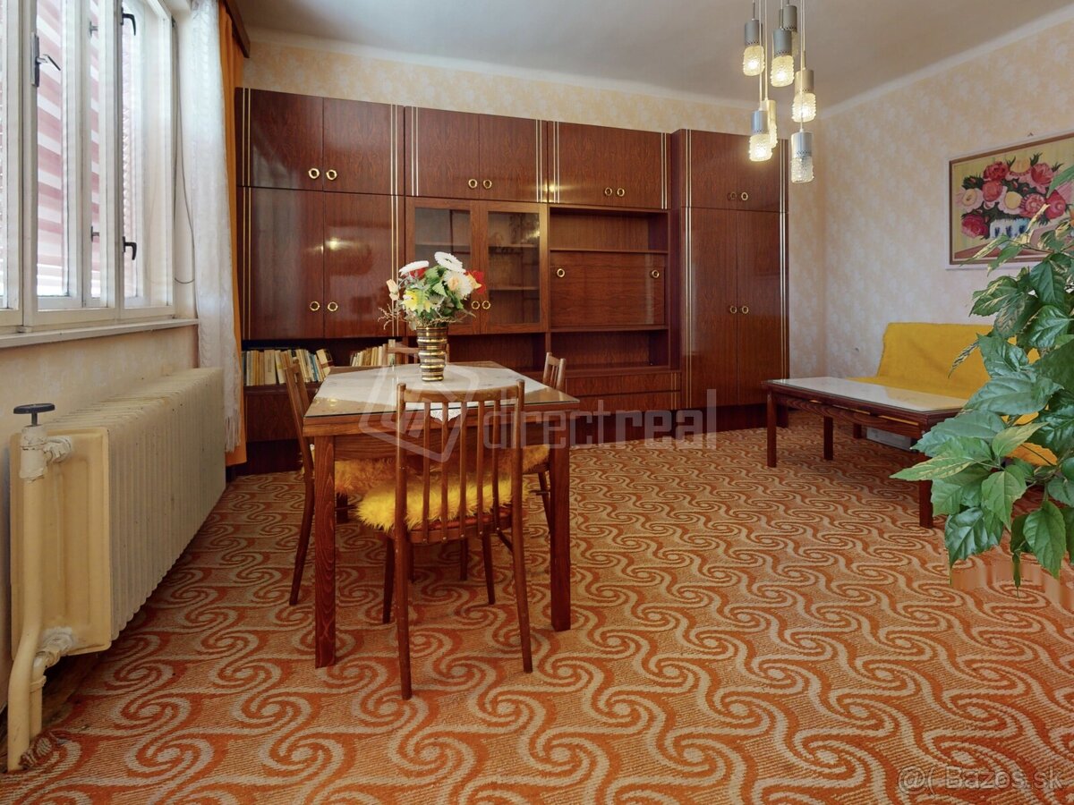 Dvojpodlažný rodinný dom s nádhernou výmerou - 5