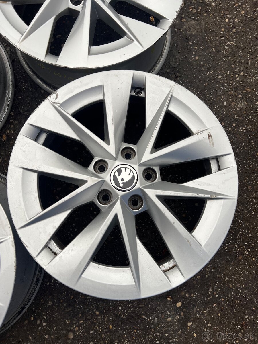 Octavia 4 R17 - 5