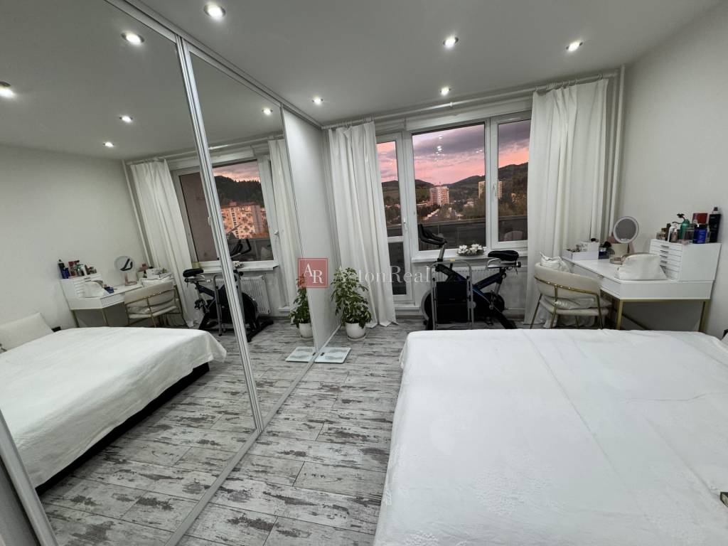 EXKLUZÍVNY 2-izb. byt v Dolnom Kubíne, 56 m2, 2x balkón - 5