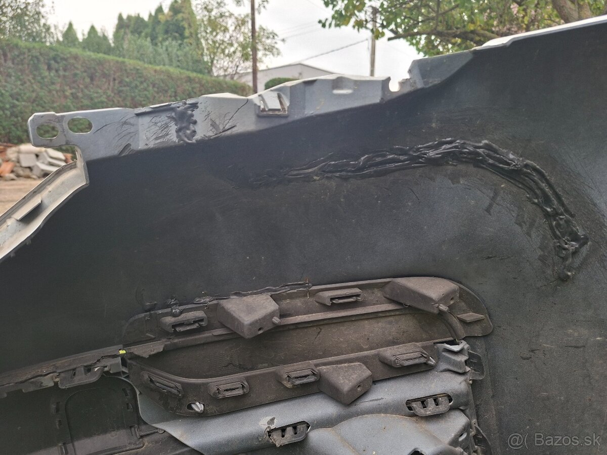 Predám predný nárazník na Fiat Talento - 5