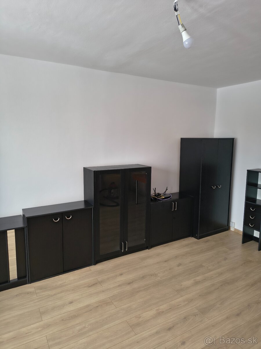 Predam obyvaciu stenu. - 5