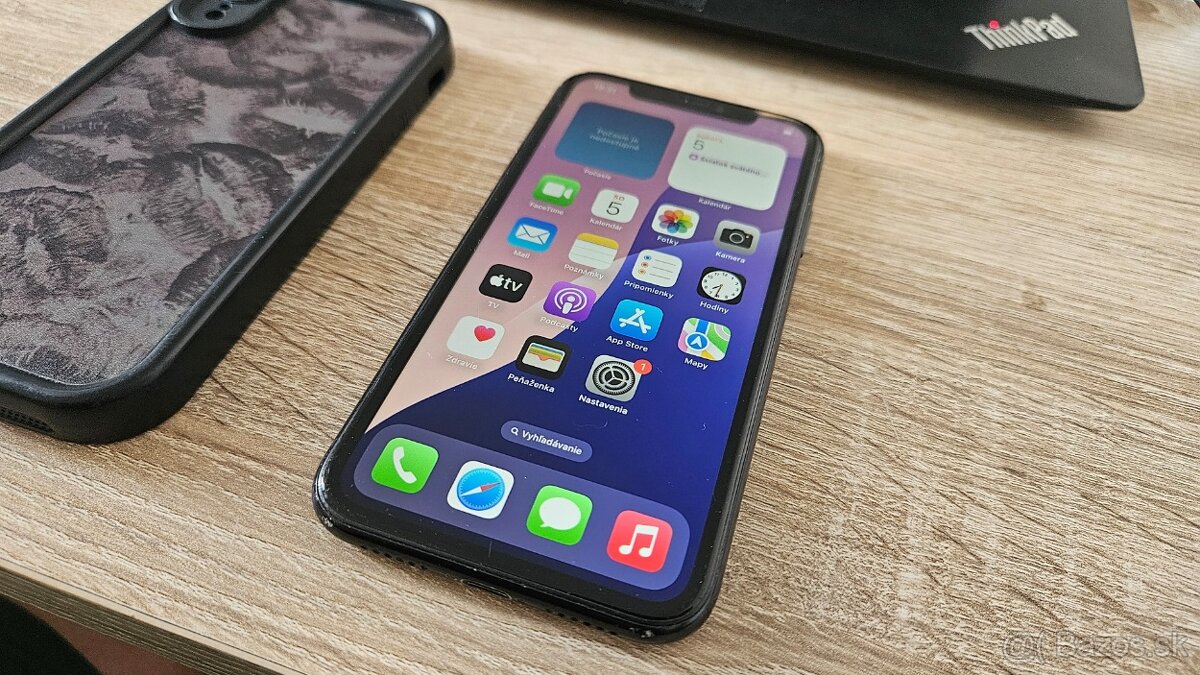 Apple iPhone XR 128GB - 5