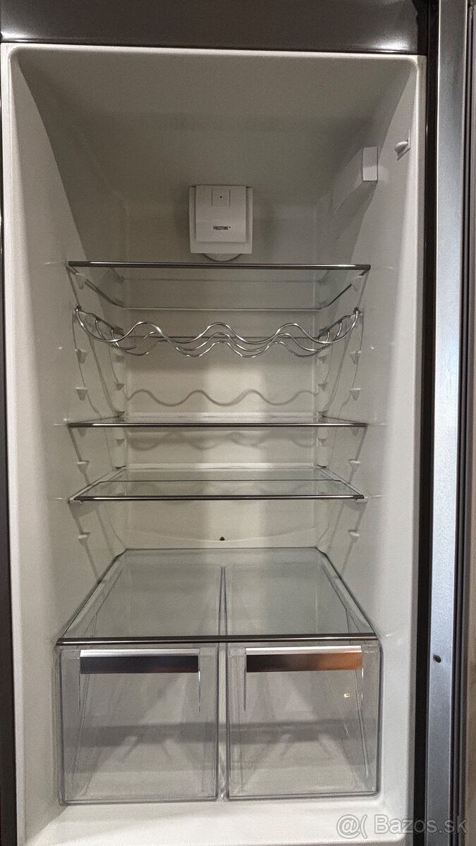 Chladnička s mrazničkou Elektrolux - 5