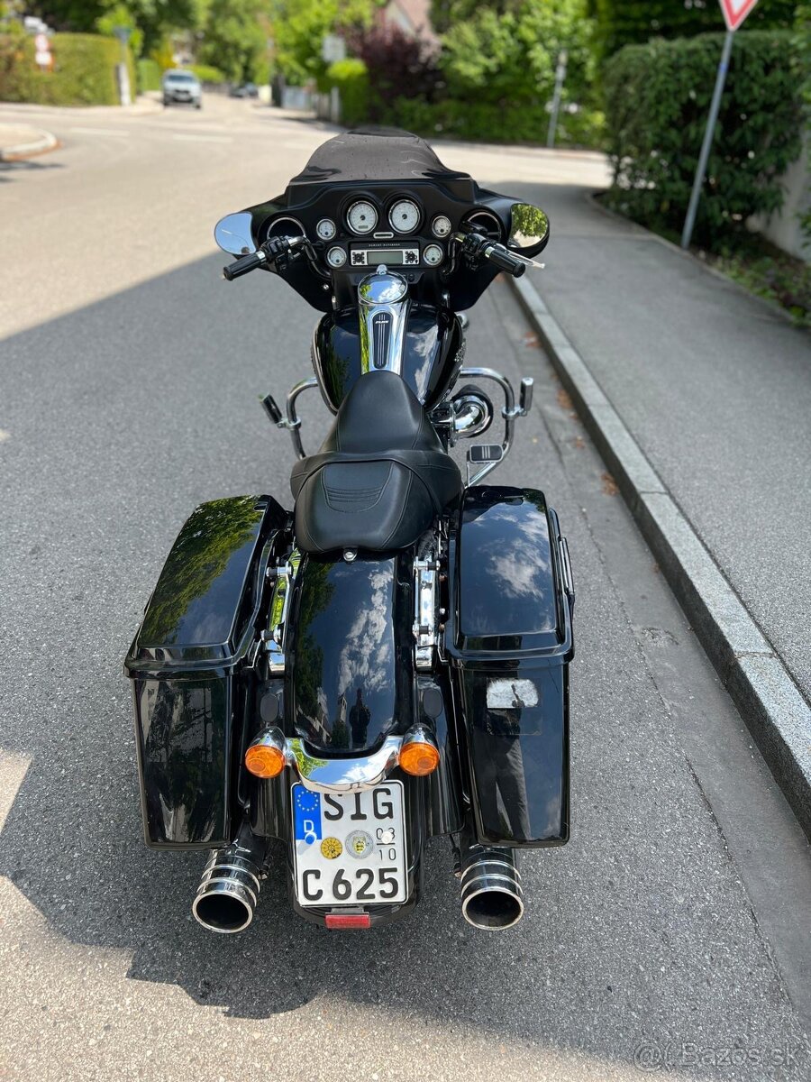 Harley Davidson Street Glide - 5