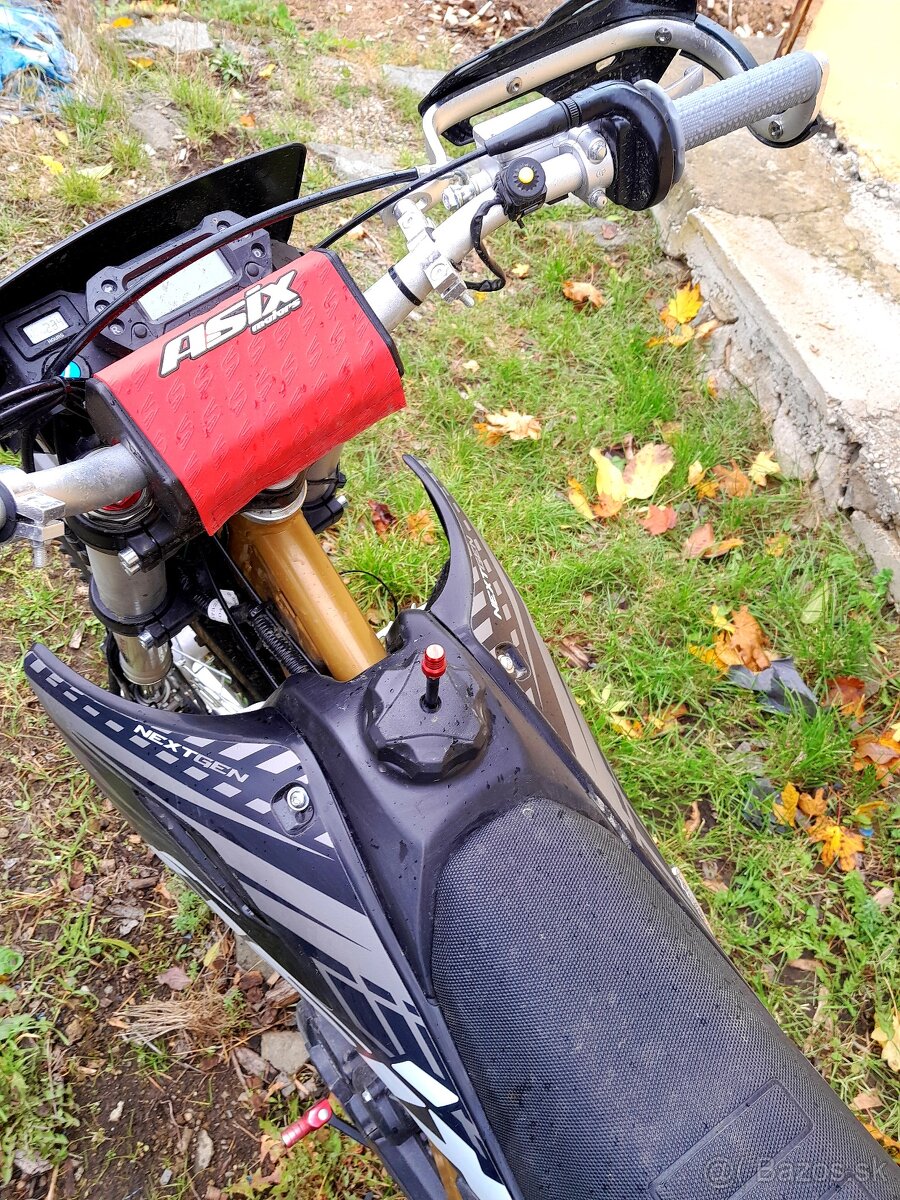 Asix XB 88300