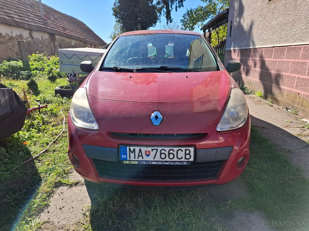Renault Clio3 1,2 16V - 5
