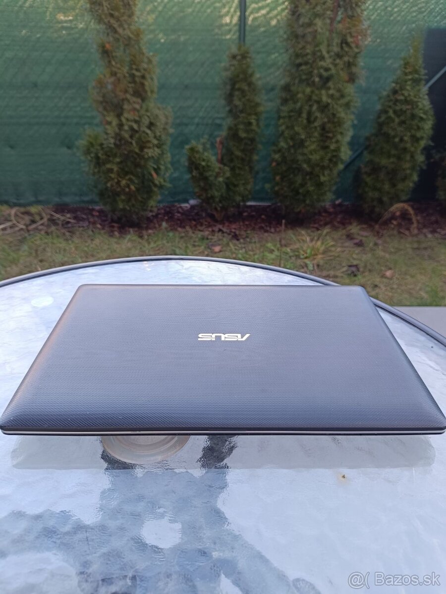 Kompaktný notebook ASUS X201E – 240GB SSD, Windows 7 - 5