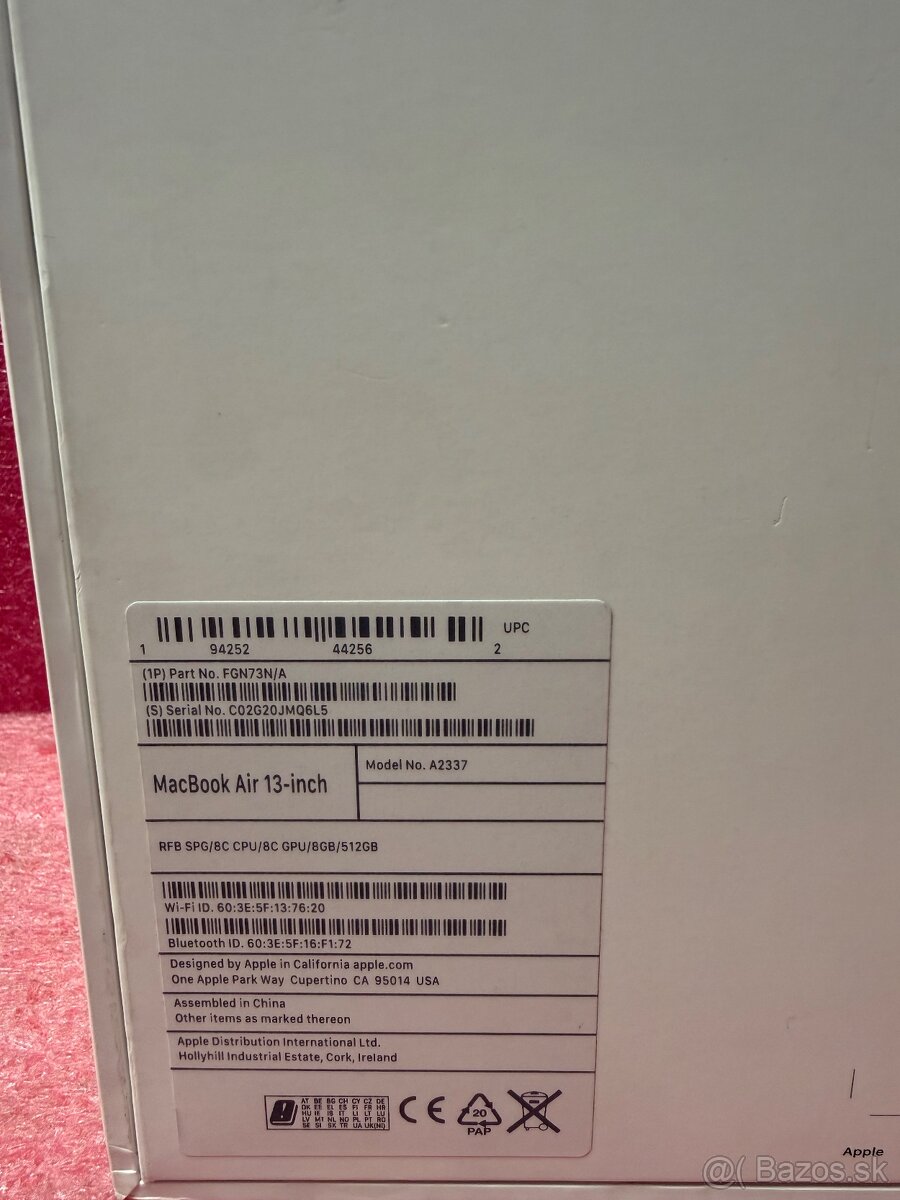 • MacBook Air 13" Apple M1 8-core CPU 8-core GPU 8GB 512GB - 5