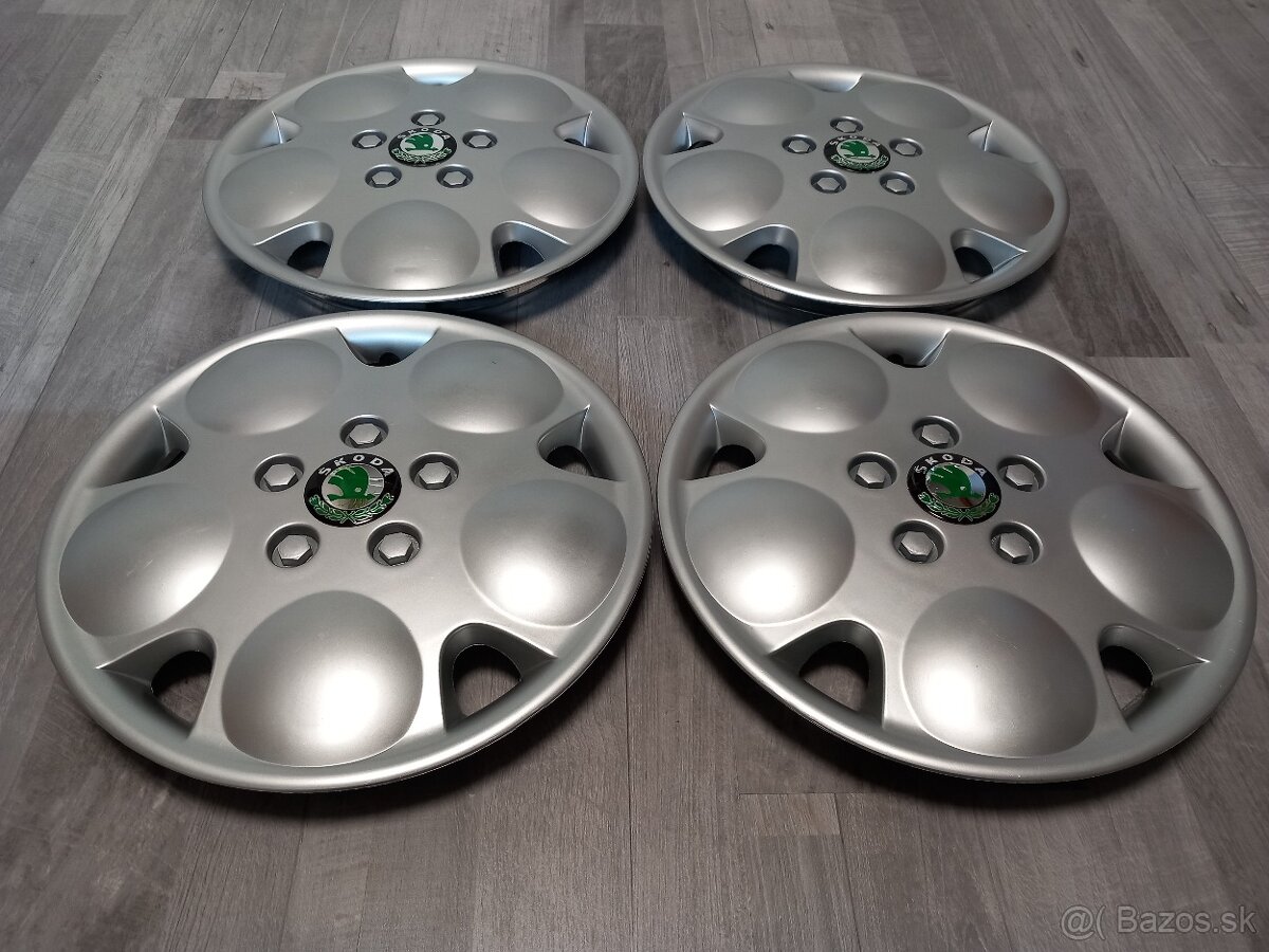 Dobové puklice Bouli, Škoda sada - 5