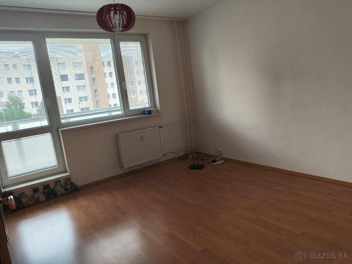 Prenájom,3 - izbový byt Ťahanovce - 5