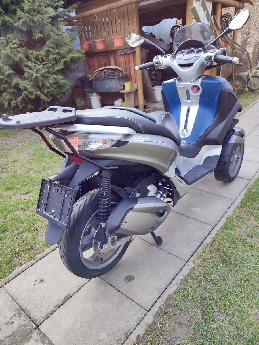 Piaggio MP3 Yourban 300 - 5