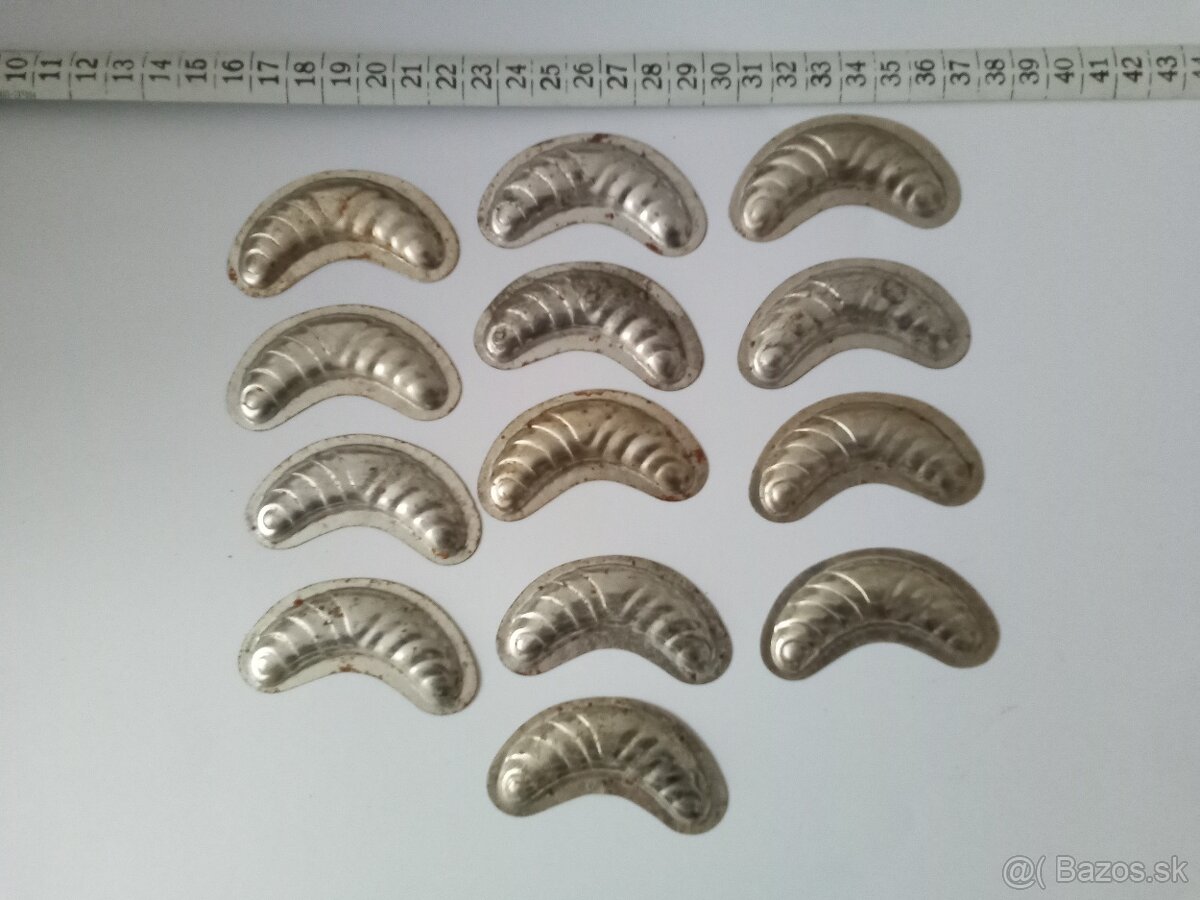 Formičky a vykrajovátka na pečení - cukroví - 5