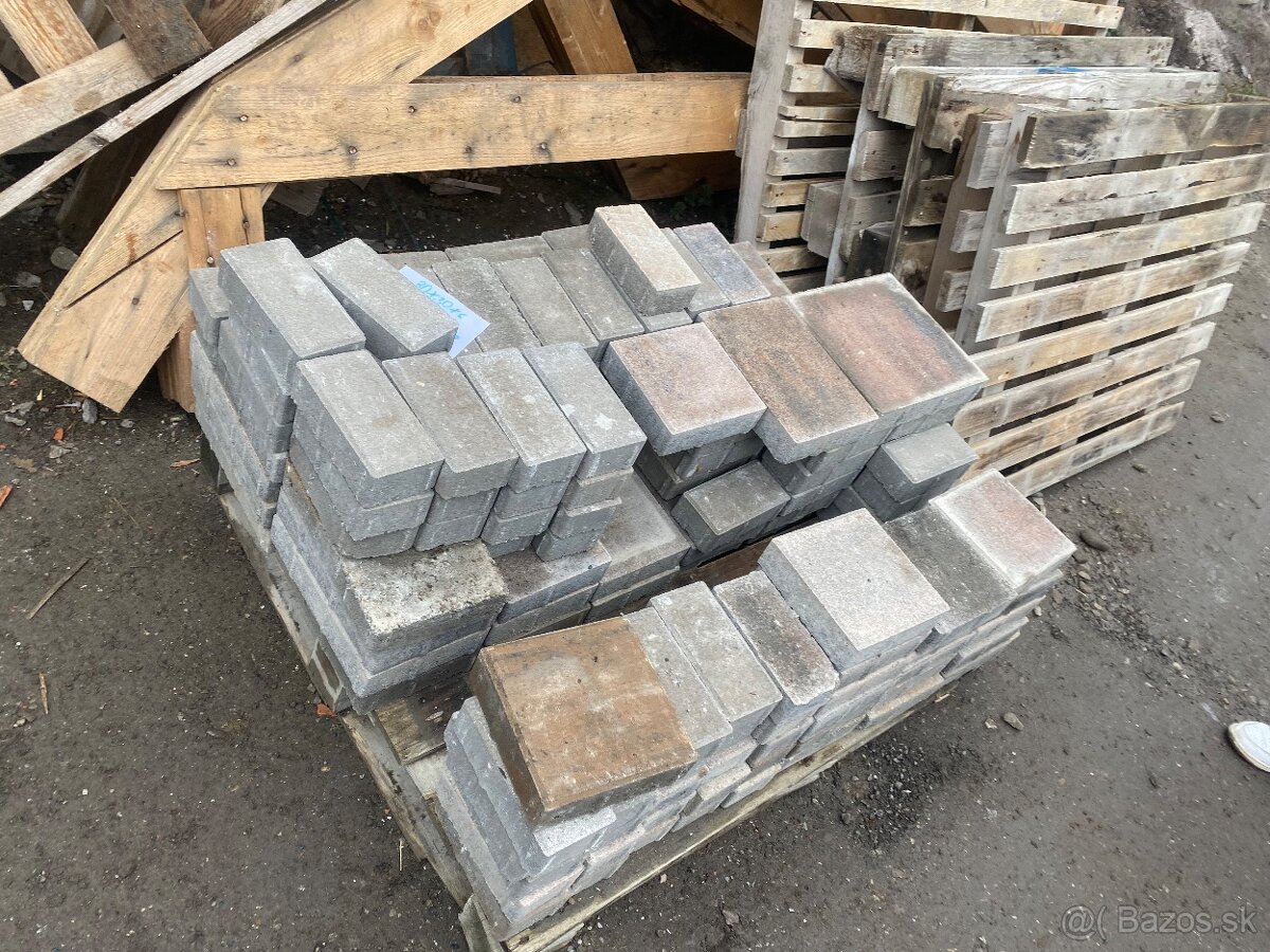 Zámková dlažba , okrasné tvárnice , betónové strešný - 5