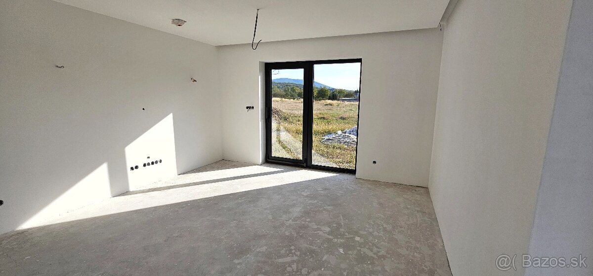 5-izbový bungalov 150 m2– novostavba, pozemok 750 m² - 5