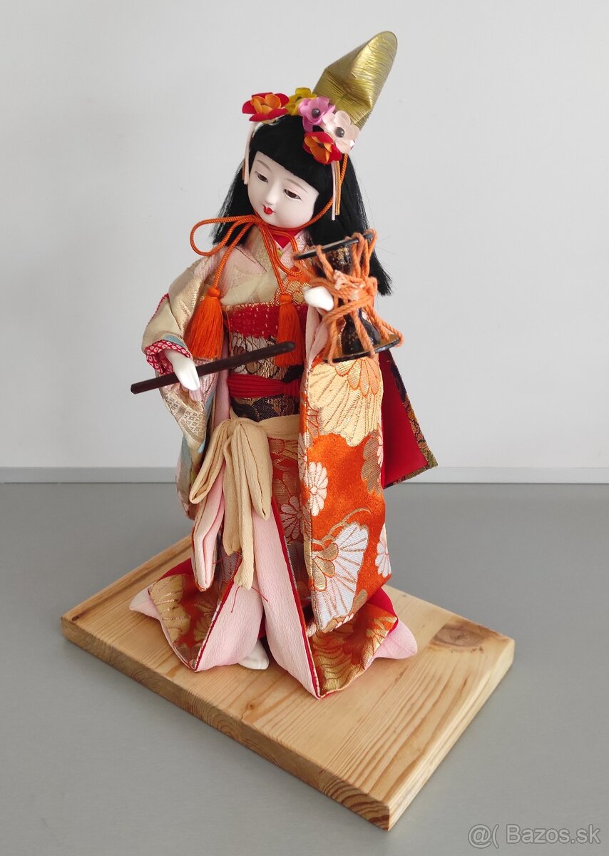 Japonská bábika s bubnom daiko - 5